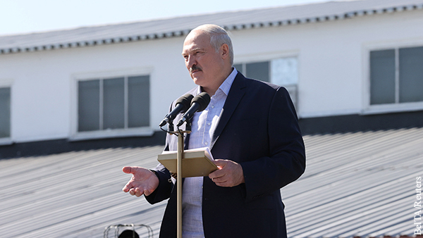 Лукашенко заявил о намеренном провоцировании силовиков на насилие