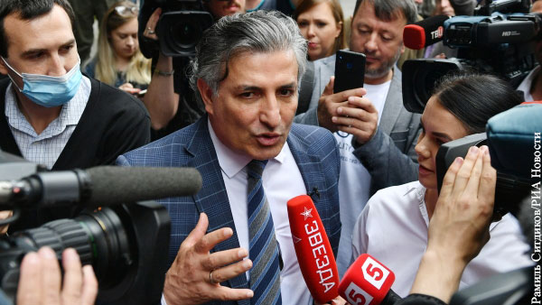 Адвокаты по делу Ефремова устроили скандал в суде