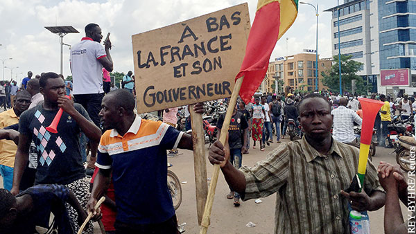Мятежники в Мали объявили о закрытии границ