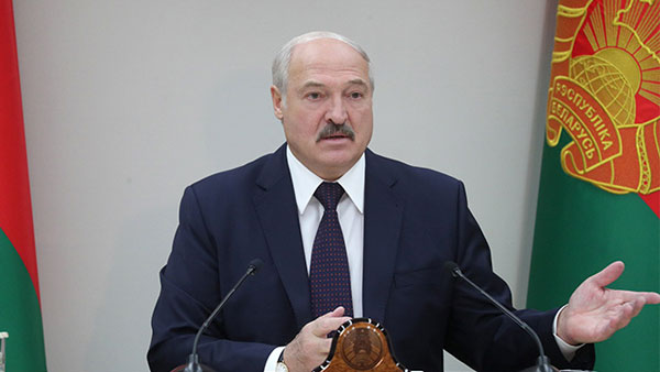 Лукашенко через Путина передал послание Меркель
