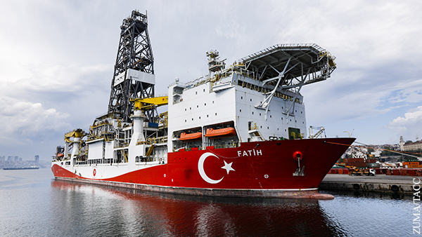 В Турции заявили о возможном обнаружении газовых месторождений в Черном море