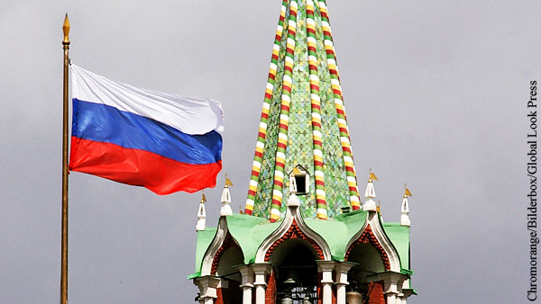Большинство россиян довольны государственным флагом