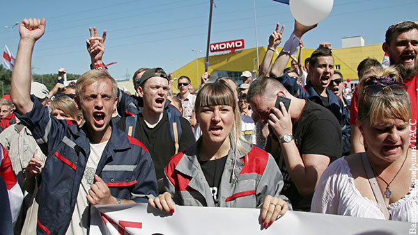 Политологи объяснили значение забастовок для Лукашенко и оппозиции