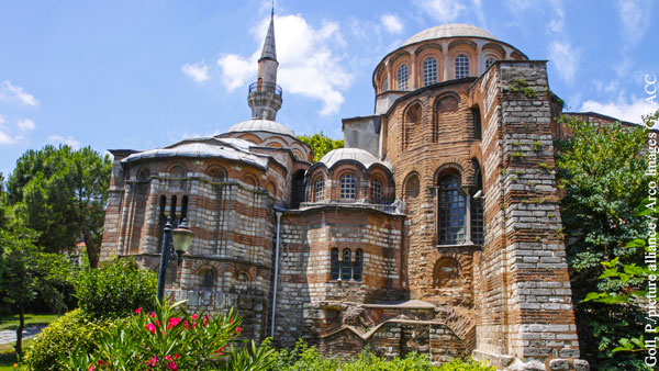 Эксперт: Эрдоган превращает храмы в мечети из-за потери Варфоломеем поддержки России