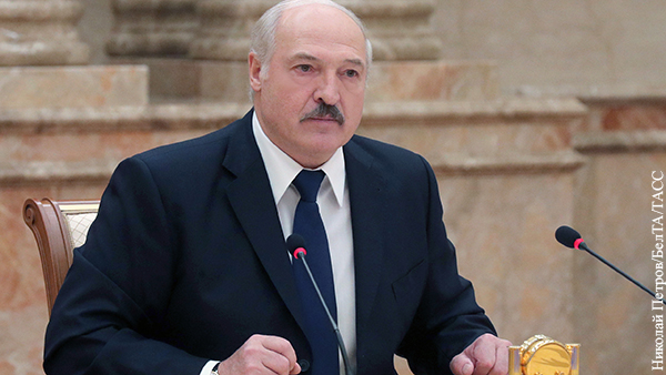 Лукашенко поручил закрыть все бастующие предприятия в Белоруссии