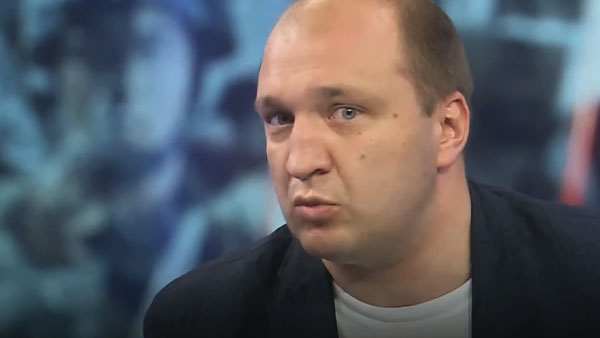 Украинский госчиновник публично спел песню об убийстве русских и евреев
