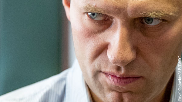 Российские медики не выявили у Навального ингибиторы холинэстеразы