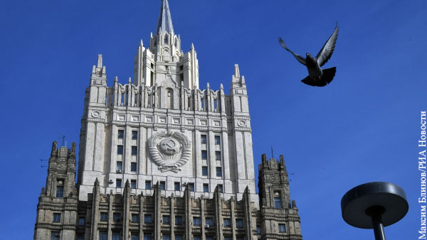 МИД предупредил россиян о возможности захвата за границей спецслужбами США