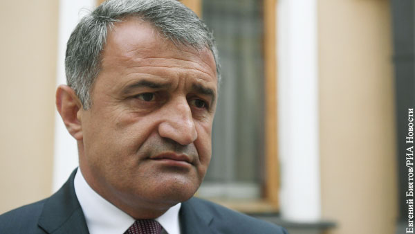 Президент Южной Осетии рассказал о подоплеке протестов в центре Цхинвала