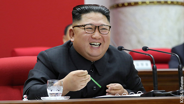 Бывшая пресс-секретарь Трампа рассказала, как ей подмигивал Ким Чен Ын