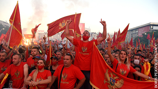 Эксперт объяснил подоплеку антисербских протестов в Черногории 