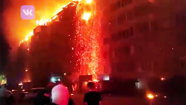 Опубликовано видео горящей многоэтажки в Краснодаре