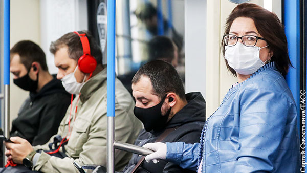 Вирусологи рассказали о способах обезопасить себя от коронавируса в метро
