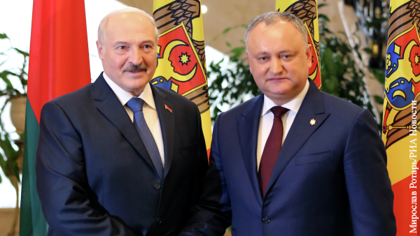 Додон поставил Лукашенко в пример в сфере экономики