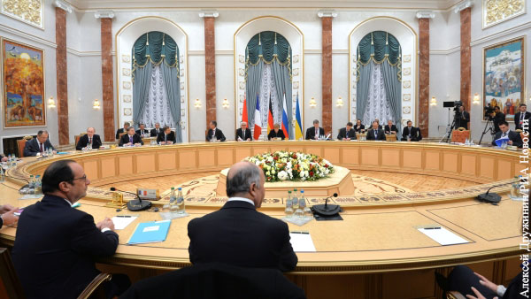 Эксперт объяснил идею Кравчука перенести переговоры по Донбассу из Минска