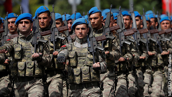 Эксперт оценил риск вмешательства Турции в войну в Карабахе