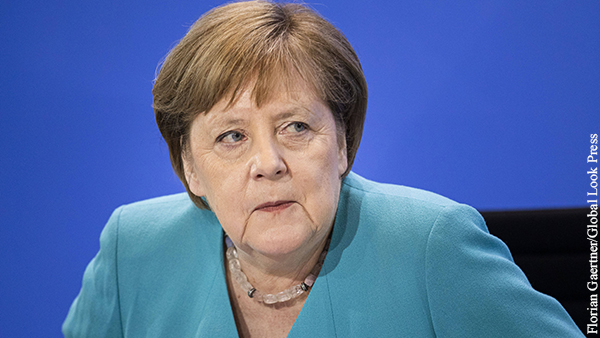 Берлин назвал визит Меркель к Навальному «частной встречей»
