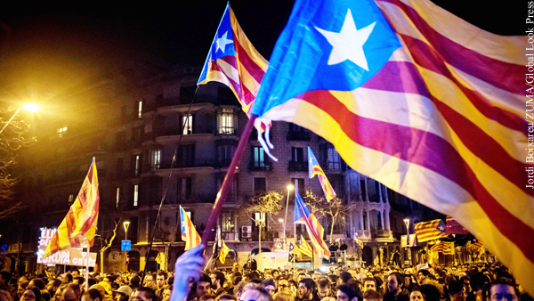 Сторонники независимости Каталонии вышли на протесты в Барселоне