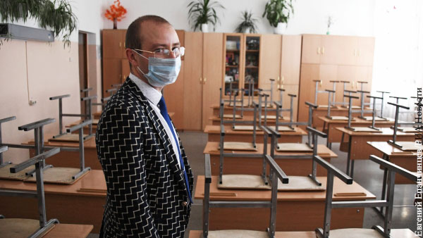Несколько школ в Волгоградской области и Якутии закрыли на карантин из-за коронавируса