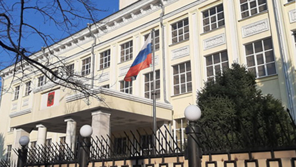 Посольство России в Киргизии обратилось к властям и протестующим