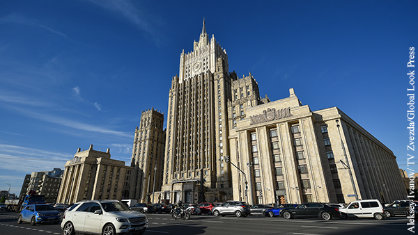 Главы МИД Азербайджана и Армении прибыли в Москву