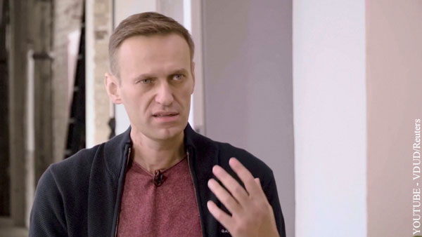 Разработчик «Новичка» объяснил, как Навальный мог симулировать отравление веществом