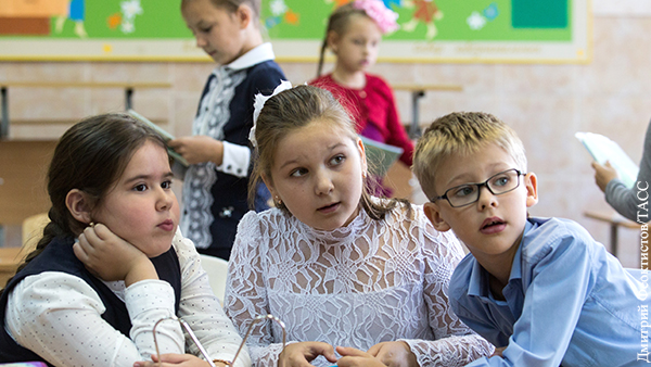 Российским школьникам предсказали снижение заработка в будущем из-за пандемии