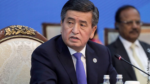 Жээнбеков выдвинул условие отставки с поста президента Киргизии