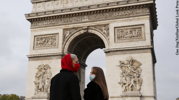 Беспрецедентное число случаев коронавируса выявили за сутки во Франции