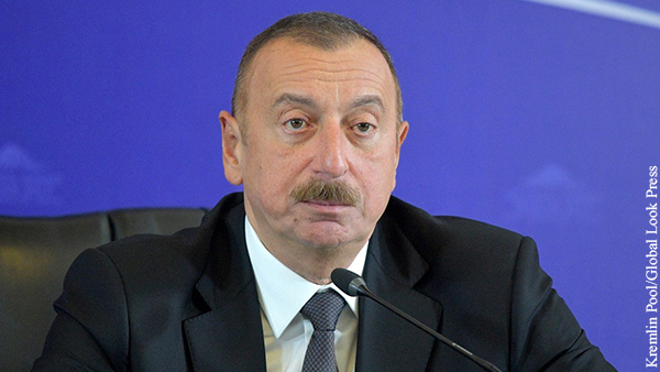 Алиев пригрозил Армении ответом за ракетный обстрел Гянджи