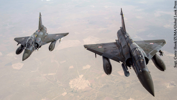 Су-27 перехватил над Черным морем истребители-бомбардировщики Франции