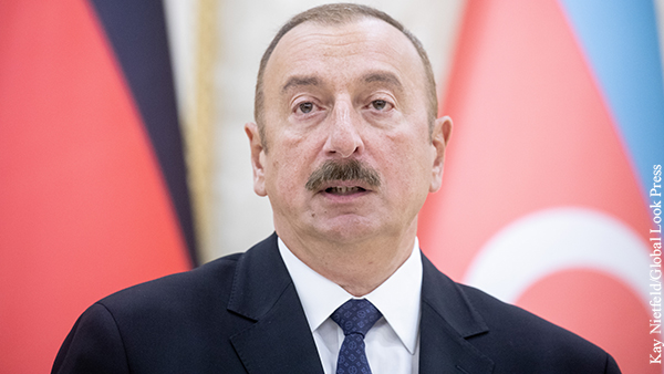 Алиев обвинил Россию в поставках оружия Армении с базы в Гюмри