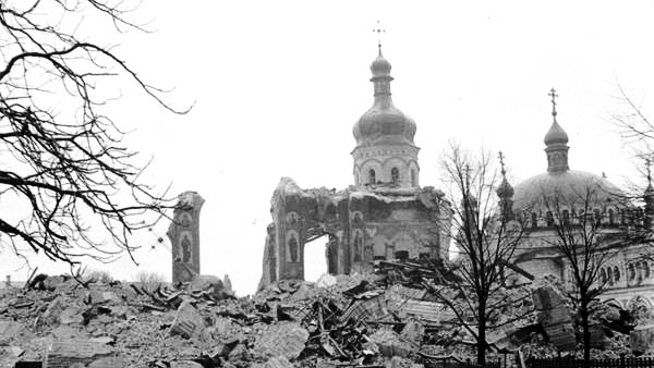Зачем немцы взорвали Киево-Печерскую лавру