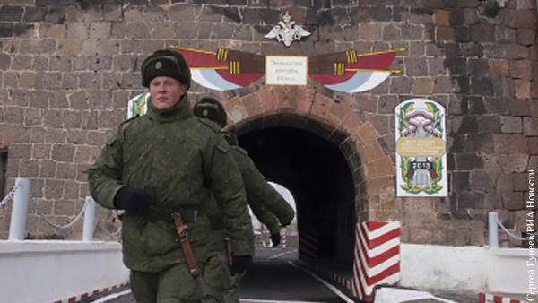 В мире: Москва напомнила о границах дружбы с Арменией