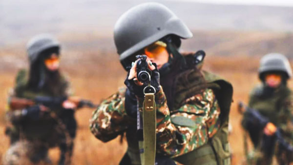 Жена Пашиняна заявила о готовности женского отряда Армении к боям в Карабахе