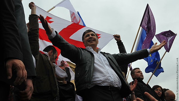 Названа сумма за участие в «революционном митинге» Саакашвили в Грузии