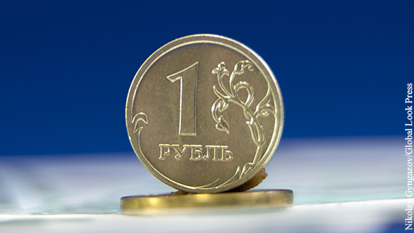Белоусов оценил угрозу ослабления рубля