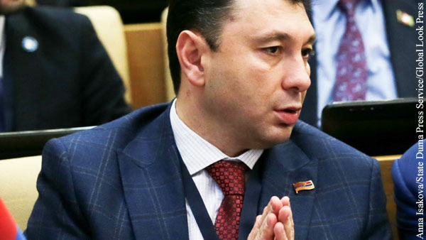 Бывший вице-спикер парламента арестован в Армении