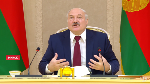 Лукашенко спрогнозировал продолжение протестов до весны 2021 года
