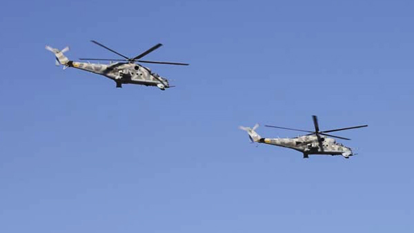 Российские вертолеты начали сопровождать миротворцев в Карабахе