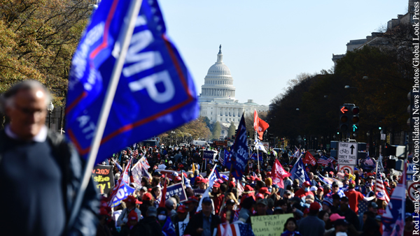 Сторонники Трампа вышли на митинг в Вашингтоне