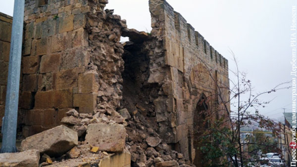 Археолог назвал виновных в обрушении стены древнейшей крепости России