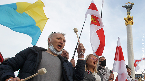Украина присоединилась к санкциям против Белоруссии