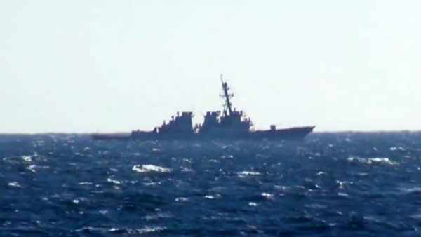 Появилось видео инцидента с эсминцем США в залив Петра Великого