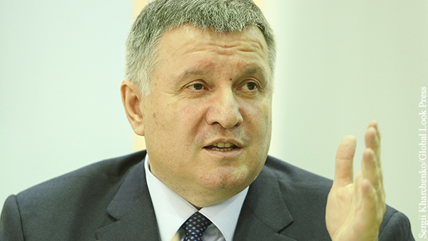 Аваков призвал ввести на Украине жесткий карантин