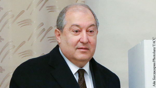 Президент Армении отправился в Москву
