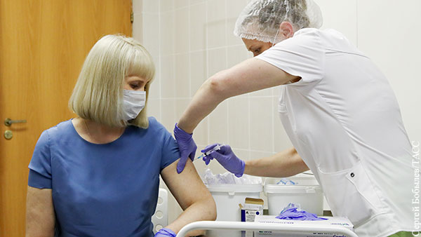 Москвичка описала ощущения во время вакцинации от коронавируса