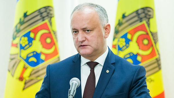 Додон обвинил Санду в попытке посеять хаос в Молдавии