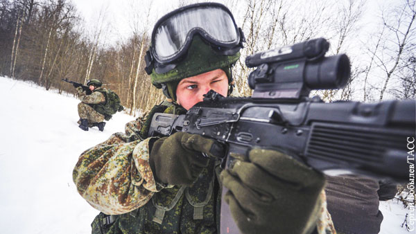 В украинском учебнике нашли фото солдат в российской экипировке