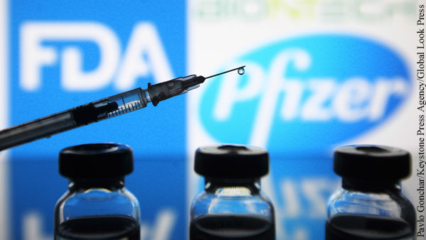 Прививка Pfizer вызвала тяжелые последствия у медработника в США